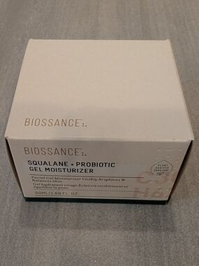 Biossance Squalane + Probiotic Gel Moisturizer - White and Green Accents